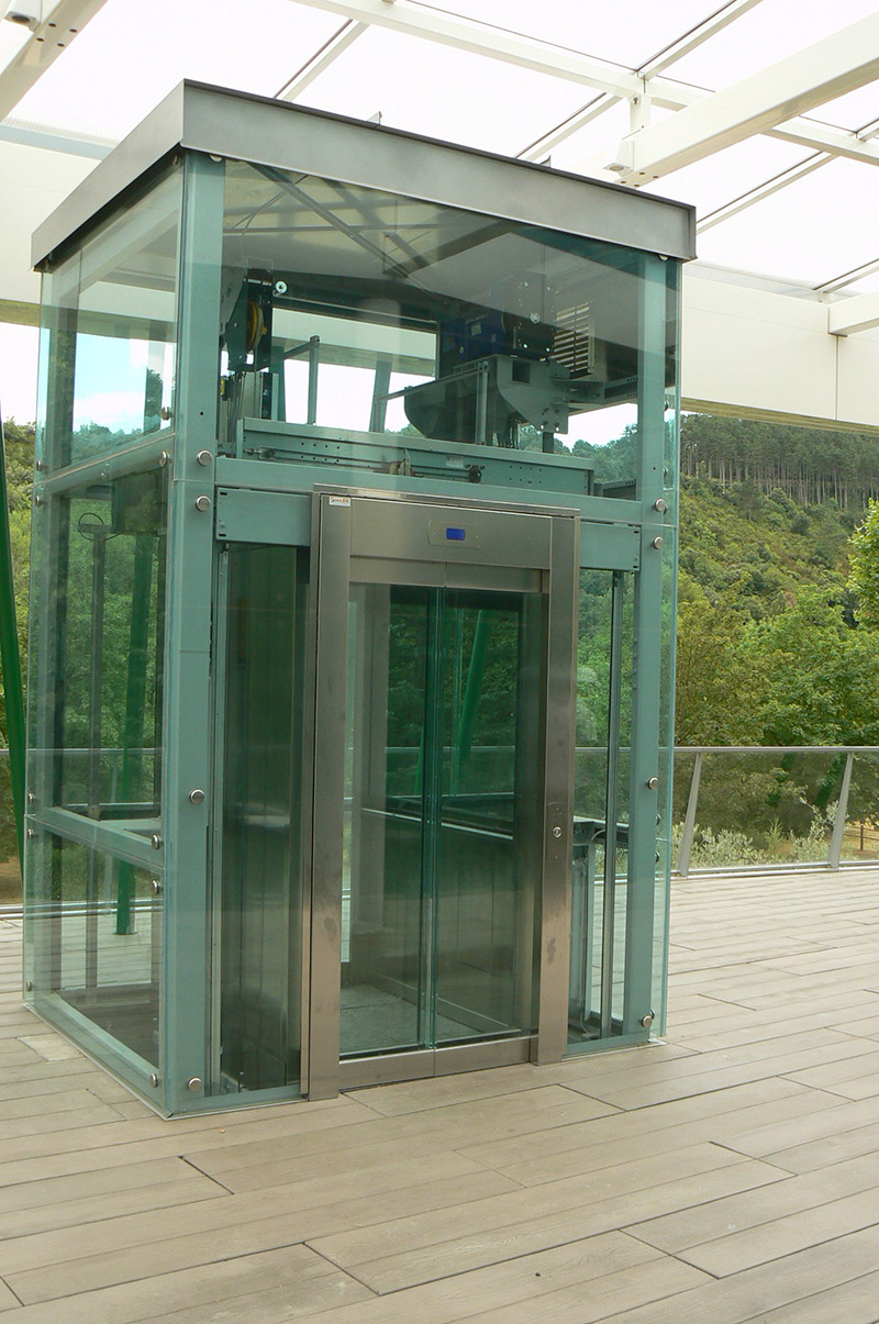 Saulière - monte escaliers, ascenseurs privatifs, monte charges - Installation d'ascenseur au Thermes d'Avène